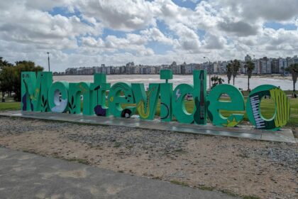 A large letter sign saying "Montevideo" - Things to do in Montevideo