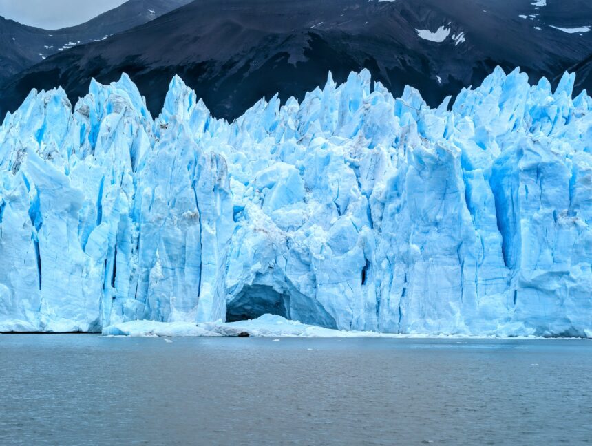 The facade of a glacier with large shards - perito moreno mini trekking