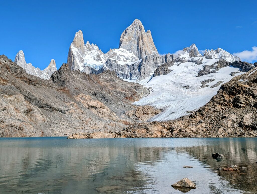 the serene beauty of a mountain lake in El Chalten
