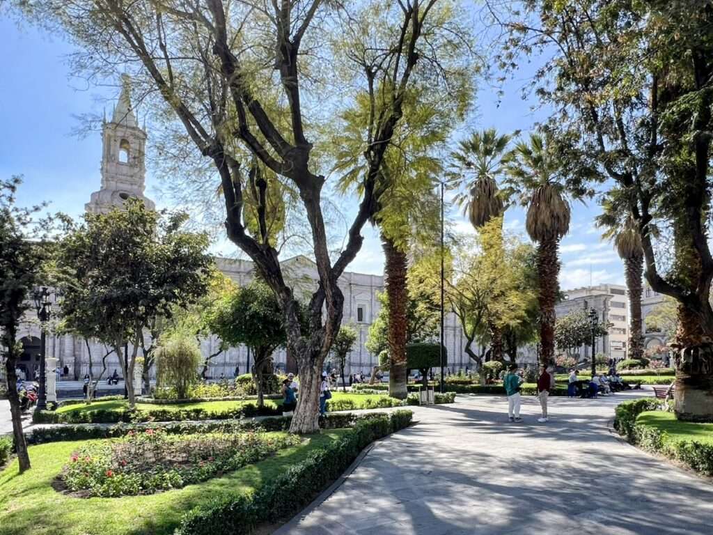 A church behind the plaza center of Arequipa and one of the things to do in Arequipa