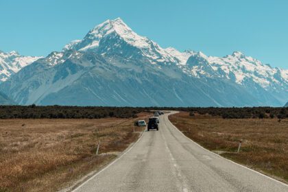 An enormous mountain looming over a road between Queenstown and Christchurch