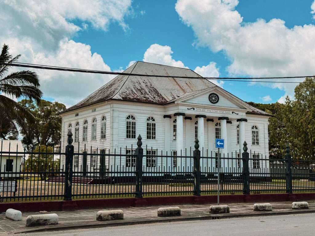 A synagogue in the city center of a Suriname itinerary