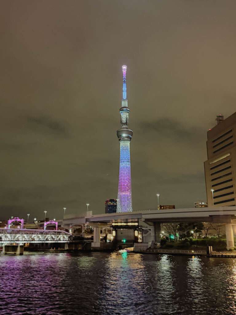 The tower of the Tokyo Skytree lit up at night