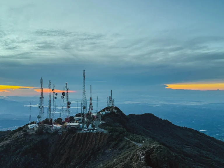 View of the Pacific and Caribbean oceans from the summit of Volcan Baru at sunrise - Volcan Baru hike