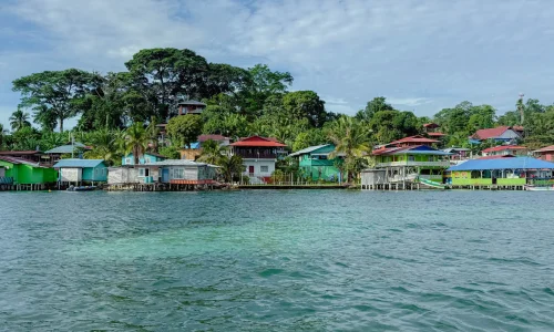 bocas-del-toro-isla-bastimentos-old-bank Colorful stilt houses over turquoise water in Old Bank on Isla Bastimentos, Bocas del Toro